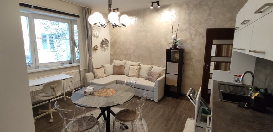 Designový 2 izb. pri Dulovom námestí -Turčianska (komplet zariadený)