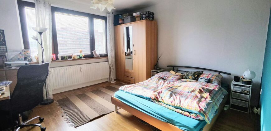 3 izb. na začiatku Petržalky Hálová s nepriechodnými izbami