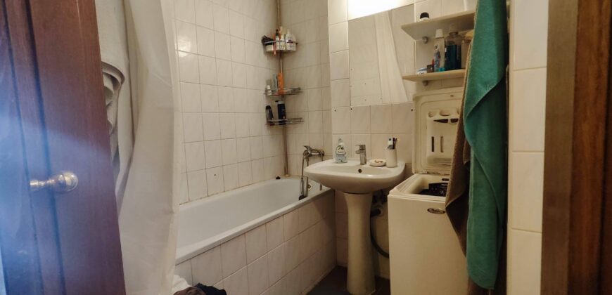 3 izb. na začiatku Petržalky Hálová s nepriechodnými izbami