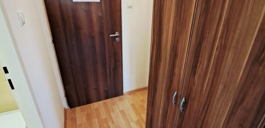 Prenájom dvojkancelárie (52 m2) po rek., Seberiniho ul., Ružinov
